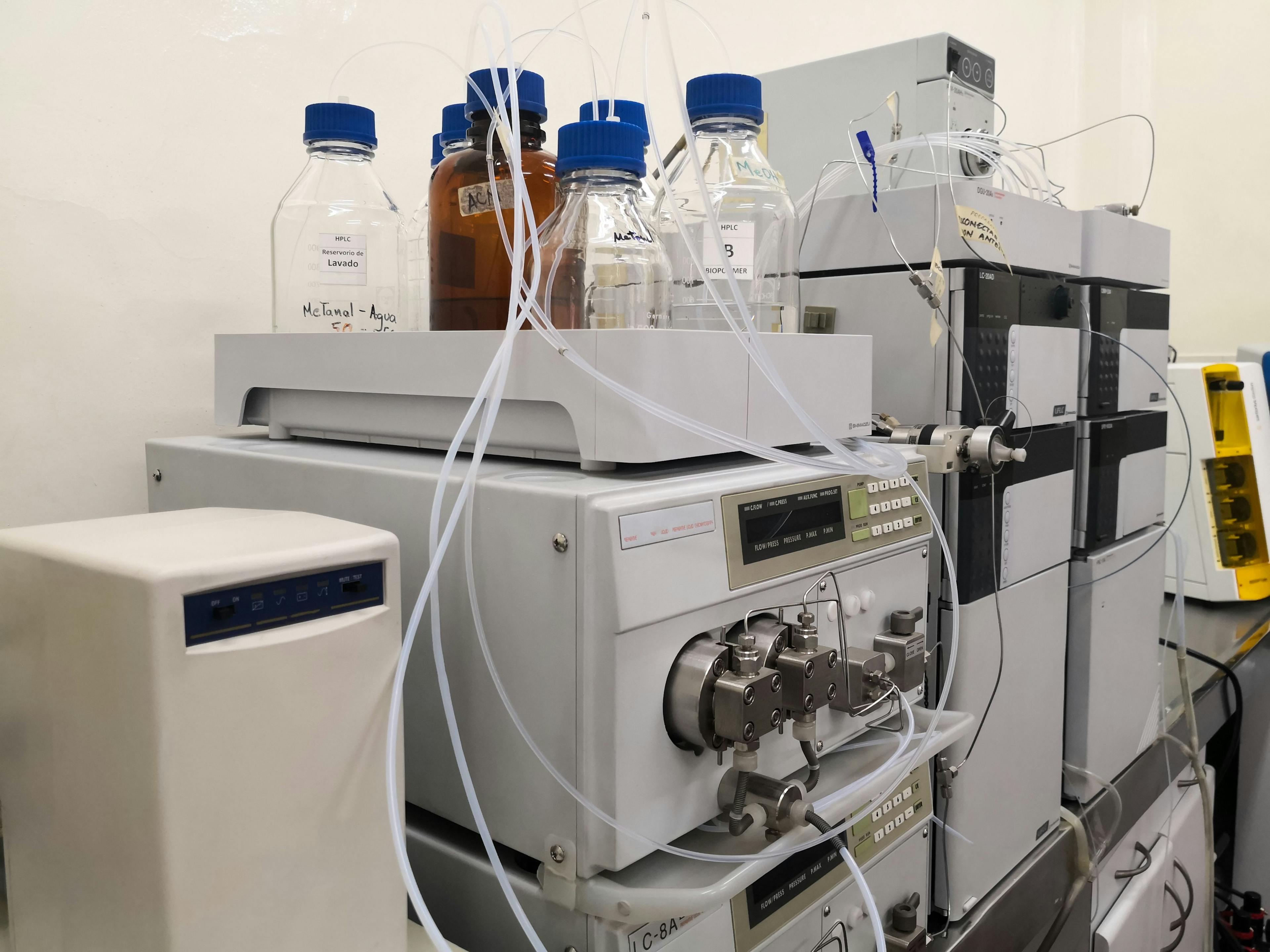 High-performance liquid chromatography equipment, HPLC, in a scientific laboratory. © DavidBautista - stock.adobe.com



