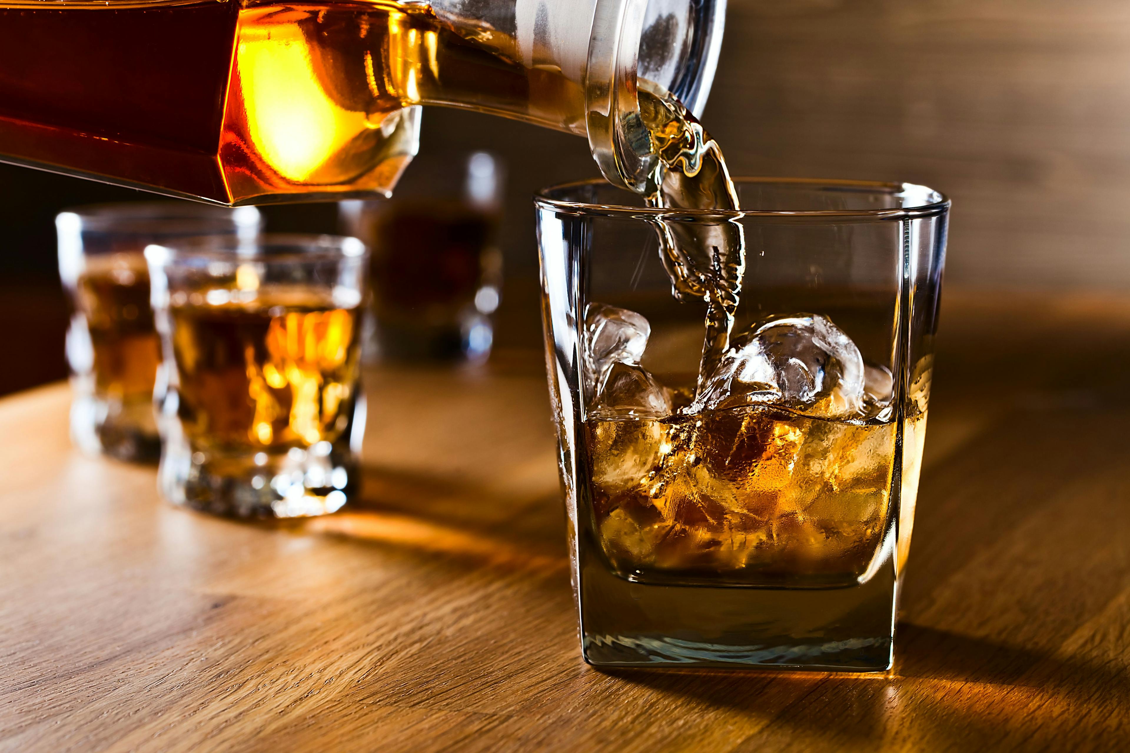whiskey and natural ice | Image Credit: © Igor Normann - stock.adobe.com