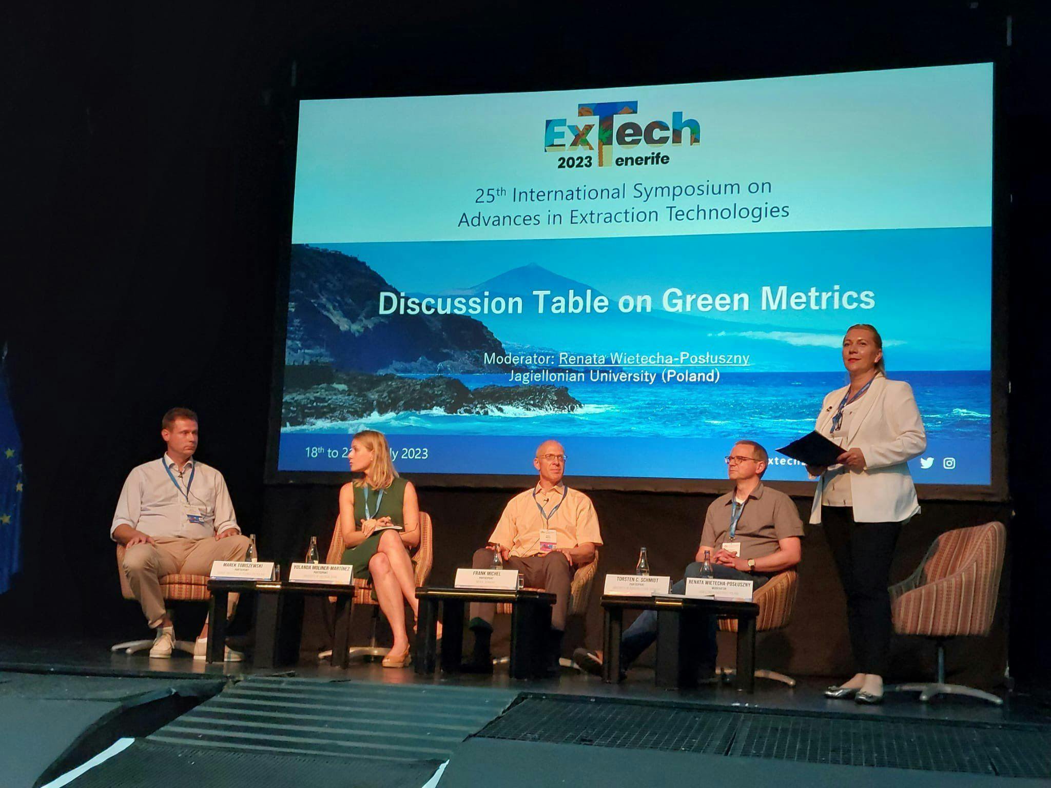 Discussion table on green metrics. From Left to Right: Marek Tobiszewski, Yolanda Moliner-Martínez, Frank Michel, Torsten C. Schmidt and Renata Wietecha-Posłuszny.