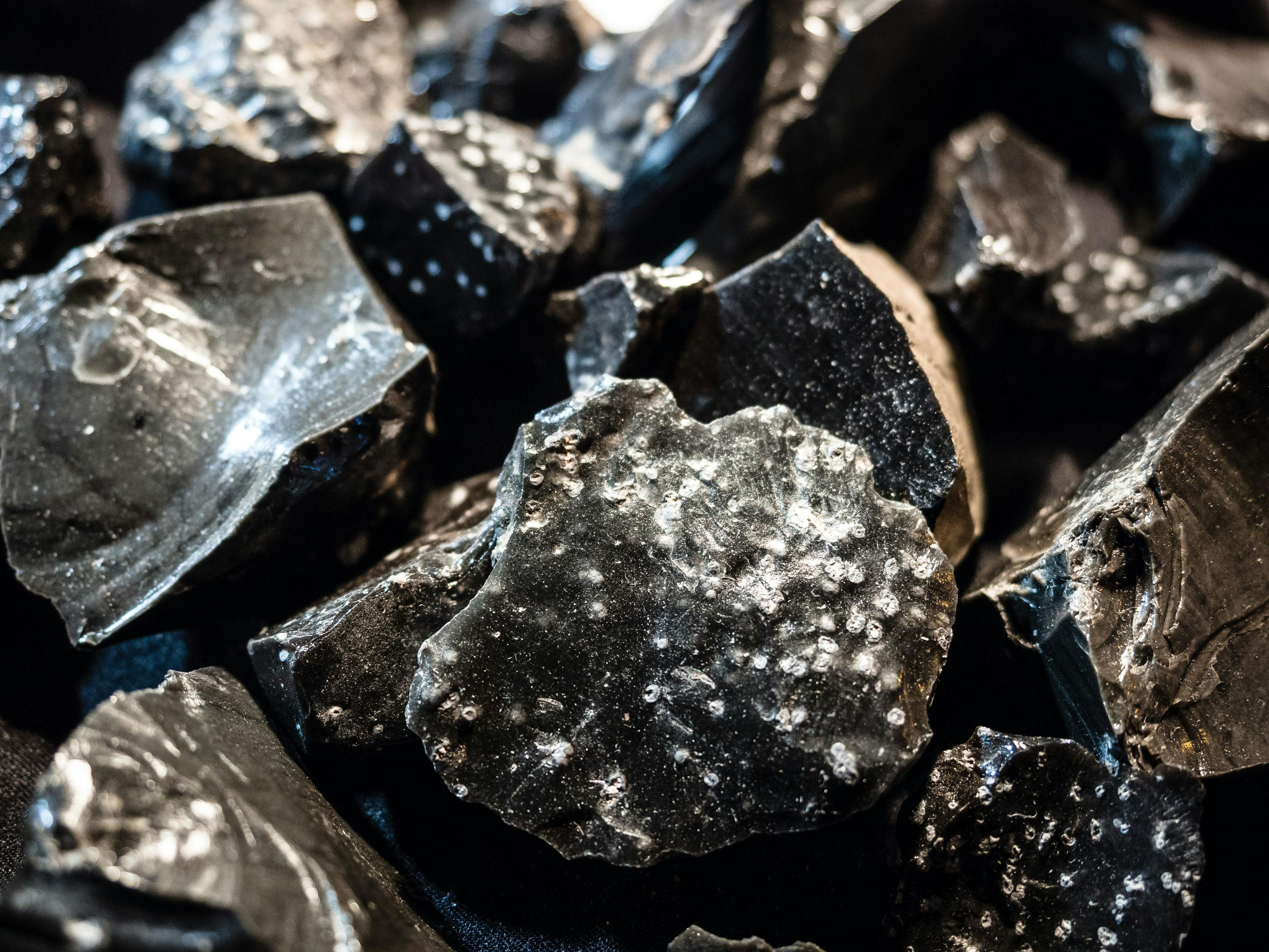 Pieces of graphite extracted from a mine. | Image Credit: © isaac74 - stock.adobe.com
