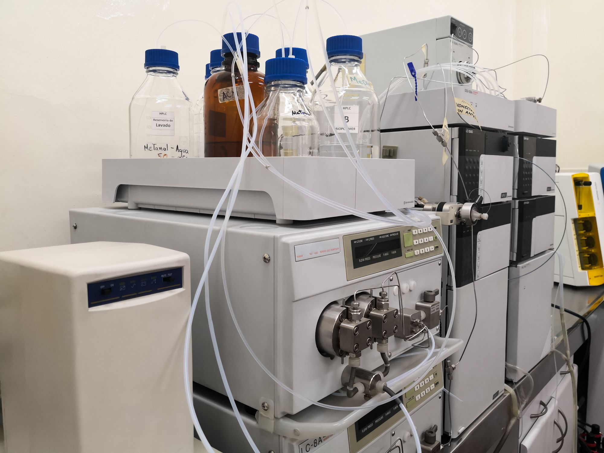 High-performance liquid chromatography equipment, HPLC, in a scientific laboratory | Image Credit: © DavidBautista - stock.adobe.com