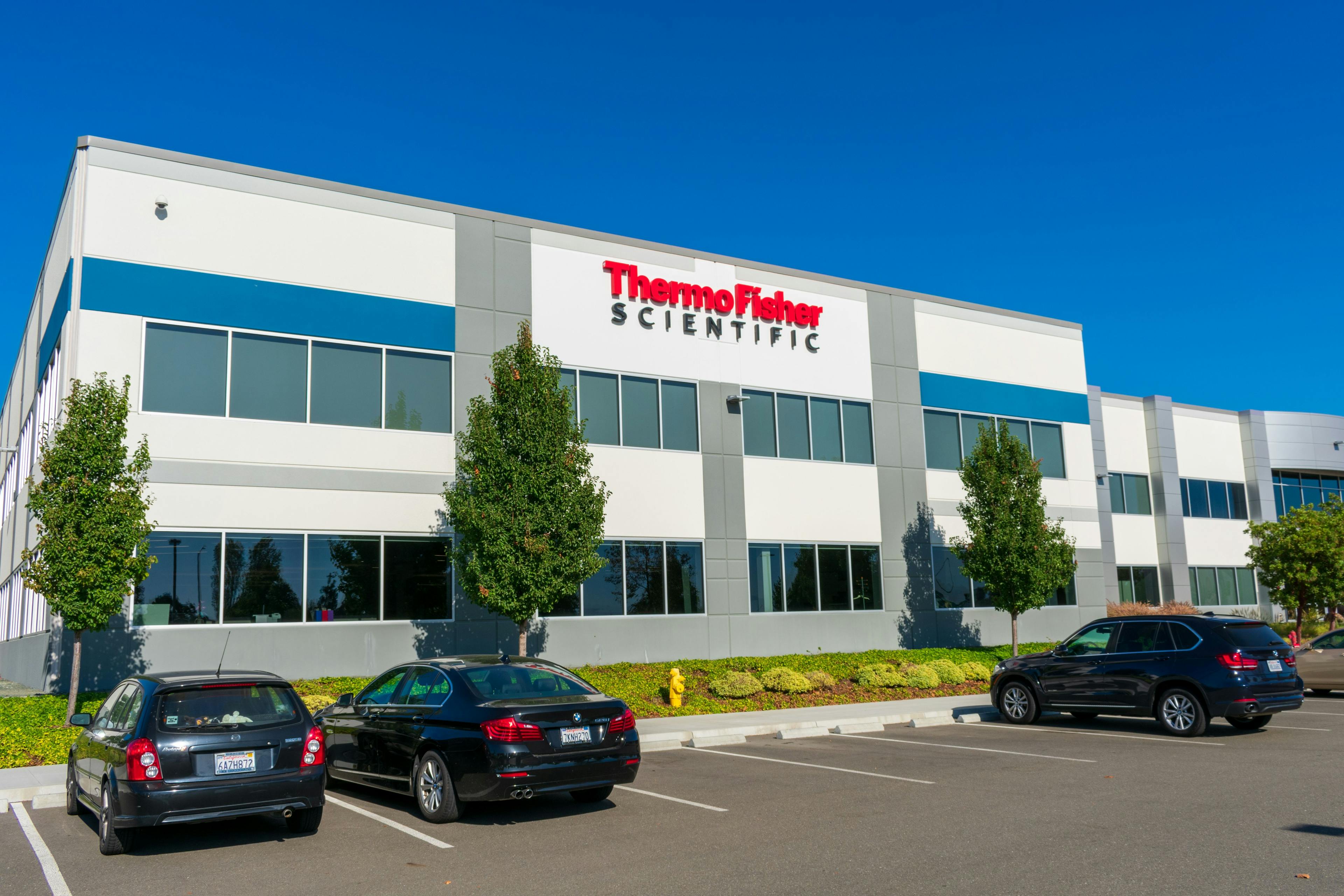 Thermo Fisher Scientific company office in Silicon Valley, high-tech hub of San Francisco Bay Area - Fremont, CA, USA - 2019 | Image Credit: © MichaelVi - stock.adobe..com